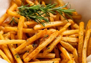 Fries-with-rosemary-salt_1